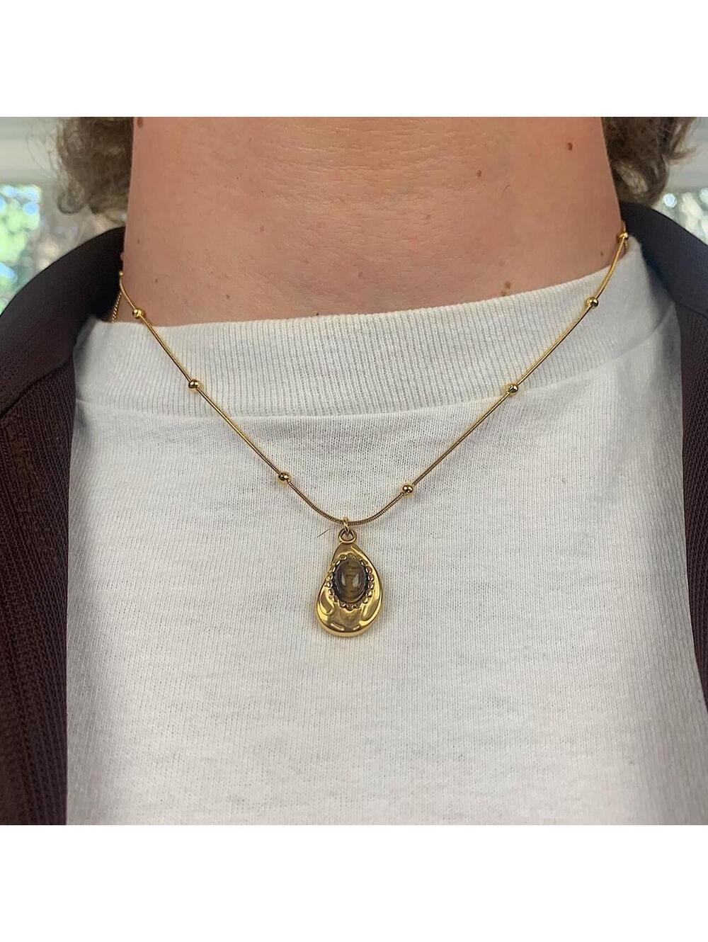 Minimalistic Vintage Style Tiger Eye Stone Gold plated stainless steel necklace - Picture 1 of 8